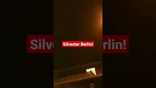 Slivester 2023 Berlin silvester feuerwerk 2023 kreuzberg feuerwerk böllerverbot shorts jayse80 [upl. by Ahasuerus418]