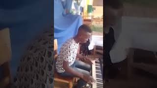 Umukiza yatutuvukiye by Tunezerwe Repetition yindirimbo za noheli irarimbanyije [upl. by Tigges]