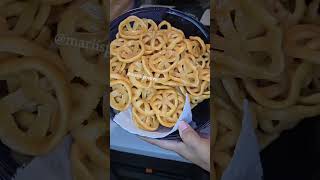 How to make crispy onion rings at home with Karinear cooktop cooking karinear food kitchen [upl. by Ehtiaf]