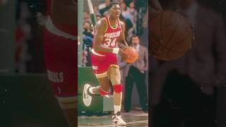 Why Hakeem Olajuwon Outshines Nikola Jokic😱😤nba nbaedits nbahighlights [upl. by Arit856]