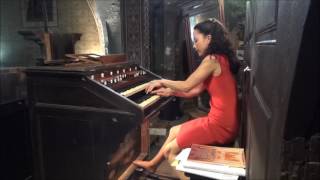 Lydie Solomon à lorgue dans la Toccata de Ravel [upl. by Poucher]