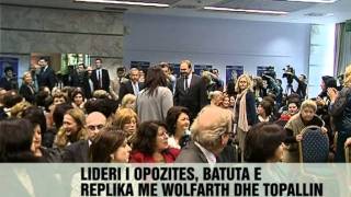 RamaTopalli batuta e shtrëngim duarsh  Vizion Plus  News  Lajme [upl. by Meeki]