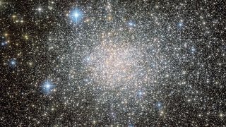 Zooming on the star cluster Terzan [upl. by Silber]