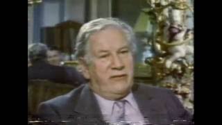 PETER USTINOV TAKES US ON A TOUR OF RUSSIA 1985 92 [upl. by Otilia]