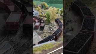 Hauling Coal Loads From Mine hoscale modeltrains coal [upl. by Past]