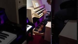 Viscount Chorum S40 Classical Organ  A quick sample  Rimmers Music [upl. by Kirred]