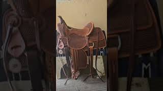 Australian Saddle James Saddlery Western Roper [upl. by Iilek]