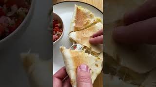 Chicken Quesadillas Quick and Easy [upl. by Zimmer]