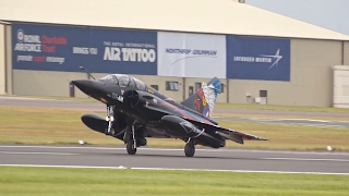 Crazy Crosswind Landing Dassault Mirage 2000N Ramex Delta French Air Force RIAT 2016 AirShow [upl. by Haropizt]