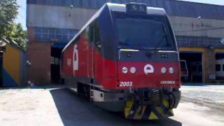 Locomotora Dual TD2000 dEuskokargo en Martorell [upl. by Sedgewake]