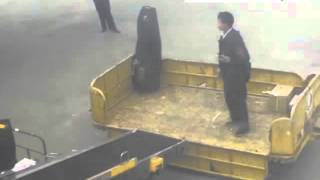 GSE Conveyor Belt Loader to Unload Cargoes from Aircraft [upl. by Gnihc]