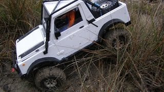 AXIAL SCX10 SUZUKI 110 4x4 OFF ROAD ROCK CRAWLING [upl. by Alaehcim]