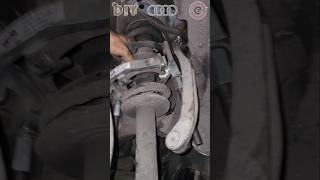 DIY Federbein am Stoßdämpfer entfernen Audi A6 C6 DIY mechanic automobile mechaniker [upl. by Yeslah]