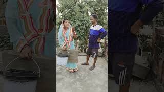 Akele Raha nirahu comedy bhojpuri dance song [upl. by Eidnyl]