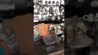 دوستانی که لوله روغن ماشینشون میشکنه این ویدیو رو ببینن… enginerepair shipengine engineservice [upl. by Rodge132]