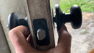 “installing” kwikset DOOR KNOB bed bath [upl. by Htedirem]