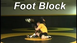 Wrestling Moves KOLATCOM Foot Block Knee Pick from 2 on 1 [upl. by Uni397]