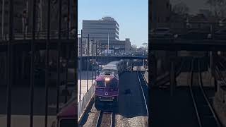 MBTA 88 Flies under the pedestrian bridge between North Quincy and Wollaston [upl. by Aicenra615]