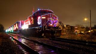 The Canadian Pacific Holiday Train Lights Up The Night HD [upl. by Ambler]