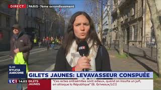 Ingrid Levavasseur insultée et exfiltrée lors de la manifestation des gilets jaunes 17022019 LCI [upl. by Alley]