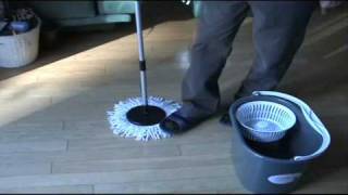 Spin amp Go Mop How to Use Dyna Mop  the Orignal 360 Spin Mop [upl. by Ralyat521]