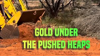 Gold nuggets under the heaps at the end of old pushing [upl. by Melessa]