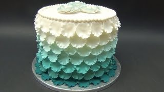 Torta con petali effetto degradeTUTORIAL SEMPLICE e VELOCE di GRANDE EFFETTO [upl. by Dhu]