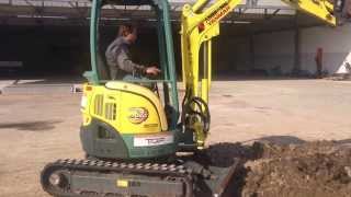 MINIESCAVATORE YANMAR VIO 20VPR in vendita o noleggio  Taf Machinery srl [upl. by Heymann]