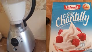 طريقة عمل كريم شانتيه بطريقة سهلة Crème Chantilly للتزين فقط كوب صغير من الحليب باارد [upl. by Eadith]