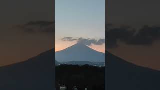 Volcán Popocatépetl timelapse 8 de abril del 2024 popocatépetl volcano volcanpopocatepetl [upl. by Akcimat]