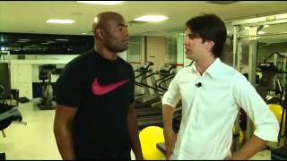 O chute de Anderson Silva  VEJA  Laboratório de Biomecânica do Instituto Vita [upl. by Ahsilaf]