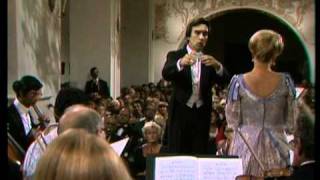 Pergolesi Stabat Mater 6 Vidit suum dulcem natum [upl. by Idalla]