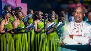 Chorale Christus Regnat yaririmbye Mana IdukundaAbakristu bizihiwe mu kwizihiza PasikaBk Arena [upl. by Naesal654]