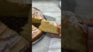 Torta morbida con mele e yogurt senza burro [upl. by Lowrie]