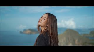 Chintya Gabriella  Berjalan BersamaMu Official Music Video  Lyric [upl. by Salot]