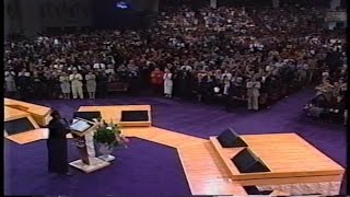 Camp Meeting 2002  Thursday July 4th Part 1  Juanita Bynum [upl. by Danuloff]