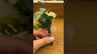 How to Wear Boutonnières  Pin Corsages with mechanisms weddingflowers boutonniere corsage [upl. by Donal]