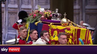 Queens coffin enters Westminster Abbey [upl. by Tamarra]