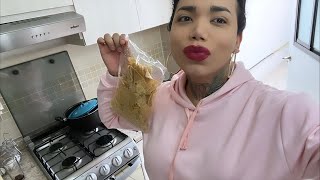 Cocinando con la tía Paola chilaquiles verdes de Huevo y pollo ￼ [upl. by Enamrahc]