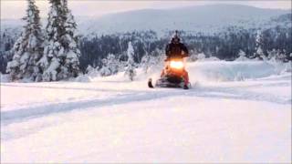 Snöskoter i gördalen [upl. by Lareine573]