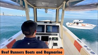 Reef Runner Boats and Raymarine Enseñando el Fish Finder Como Trabaja [upl. by Loveridge]