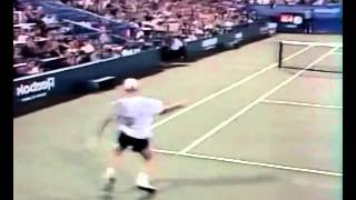 Ambidextrous Jim Courier practising [upl. by Petie]