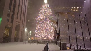 NYC Snowstorm Walk White Christmas  5th Avenue Bryant Park Rockefeller Center Times Square [upl. by Franci]