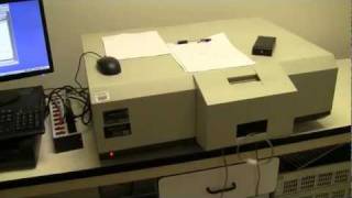 Perkin Elmer Luminescence Spectrometer Model LS50B [upl. by Ynittirb]