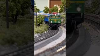 279 RENFE Pullman Cerdanya shorts märklin electrotren moba anlagen modellbahn trainvideo [upl. by Wahs608]