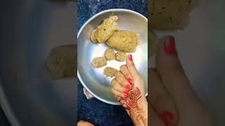 नमकीन मठरी 🤤bineetajha food foodie recipe [upl. by Luelle131]