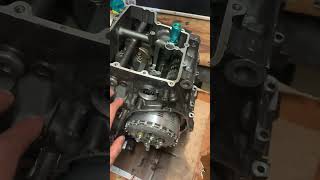 Changement coussinets de bielle yamaha r6 remontage moteur [upl. by Nomael]