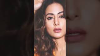 🌹Halki Halki Si Barsaat Aa Gayi Song 😘 Hina khan Short Video SakshiRani09 [upl. by Aikenat]