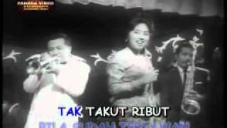 APA GUNA BERJANJI Karaoke nyanyian Saloma versi filem quotMasam Masam Manisquot 1965 [upl. by Ahseikram]