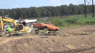 BIG LIFTED ORANGE CHEVY TEARING THROUGH THE MUD [upl. by Brighton]